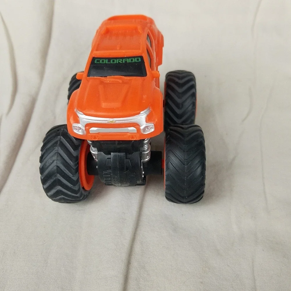 Chevrolet‎ Colorado Monster Truck Toy Kids Orange Excellent Removable Body 4x4